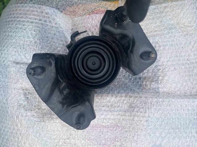 Подушка (опора) двигуна, задня 1237125070 TOYOTA