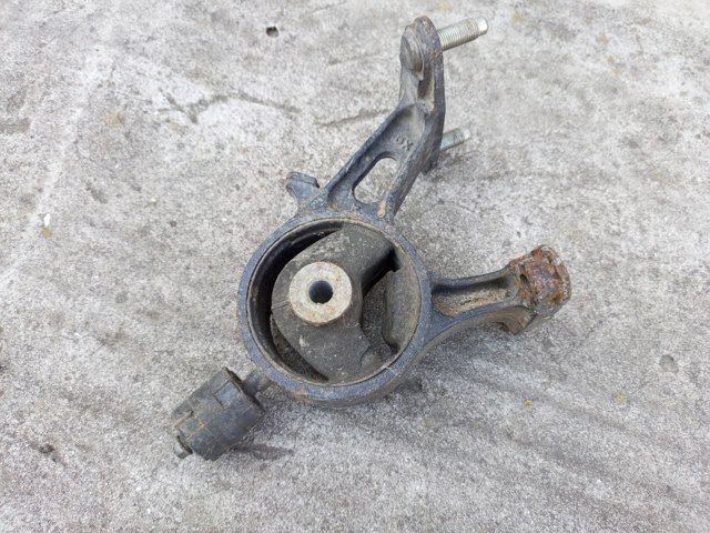 Ліва опора двигуна 1237226050 TOYOTA