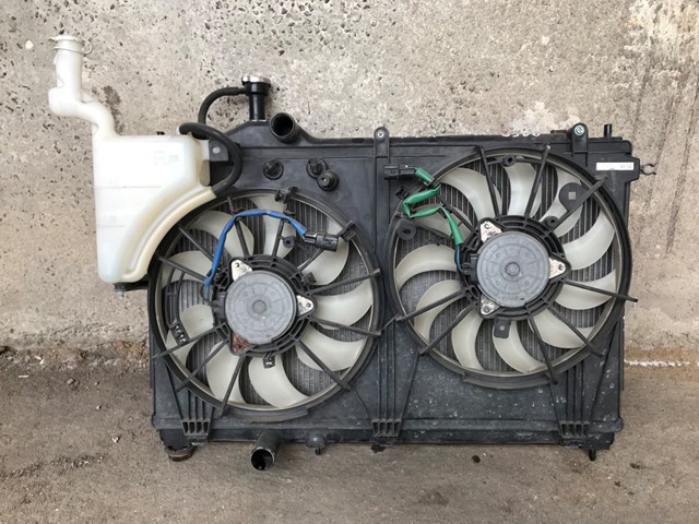 Облицювання рамки радіатора 1355A440 MITSUBISHI