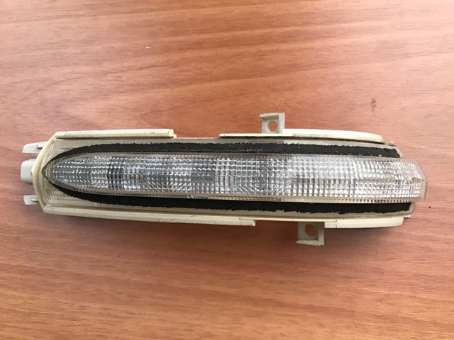Покажчик повороту дзеркала, правий 34300SEA003 HONDA