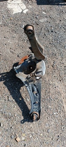 Важіль/тяга задньої підвіски подовжній нижній, лівий 4125A111 MITSUBISHI