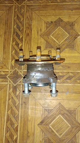 Маточина задня 42200TA0A51 HONDA