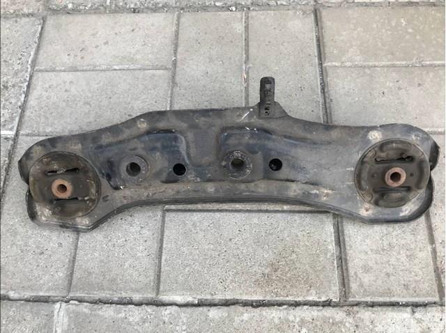Кронштейн/траверса заднього редуктора, задня 50710SWYE01 HONDA