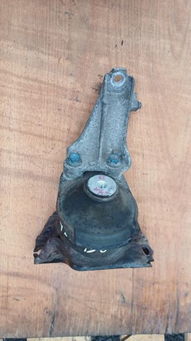 Подушка (опора) двигуна, права нижня 50820SNBJ02 HONDA