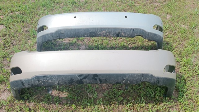 Бампер задній 5215948920 TOYOTA