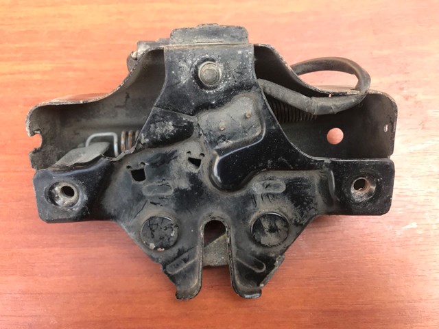 Замок кришки капота 5351030320 TOYOTA