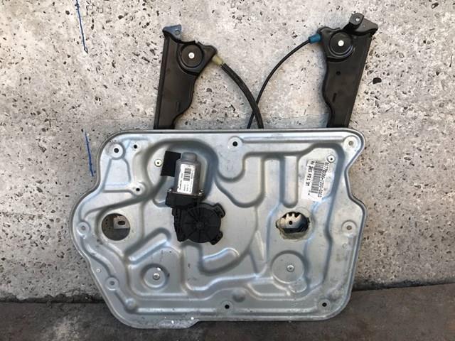 Склопідйомник передньої правої двері 80770JD00A NISSAN