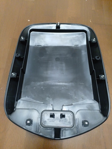 Карман повітрозабірника капота, правий 87910H1200 HYUNDAI