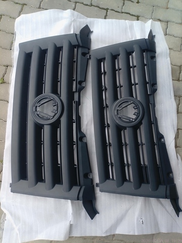 Решітка радіатора PVW07101GA SIGNEDA
