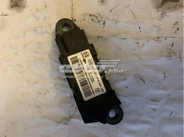 Датчик подушки безпеки 0018209126 MERCEDES