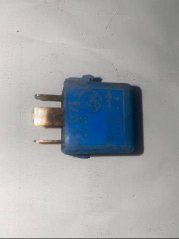 Реле поворотників 12621735424 BMW