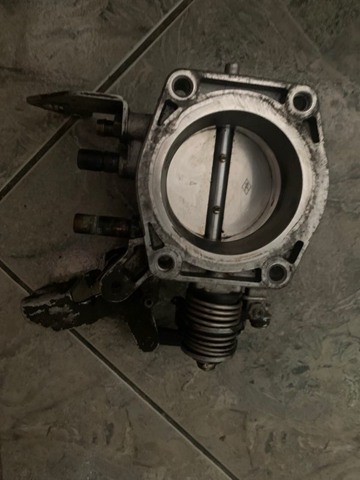 Заслінка повітряна 13541748096 BMW