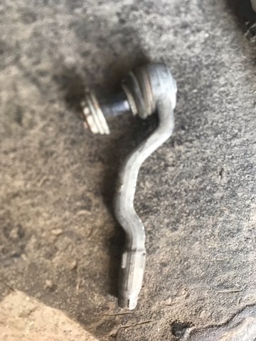 Наконечник рульовий 32106793497 BMW