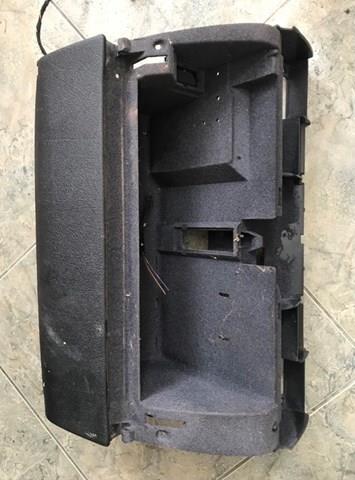 Ящик для рукавичок 51168171270 BMW