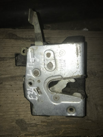 Замок водійських дверей 51211944015 BMW