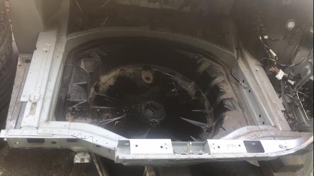 Ніша запасного колеса A2216100175 MERCEDES
