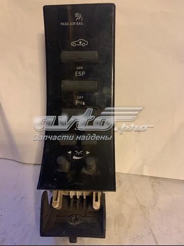 Блок кнопок центральної консолі A2218202910 MERCEDES