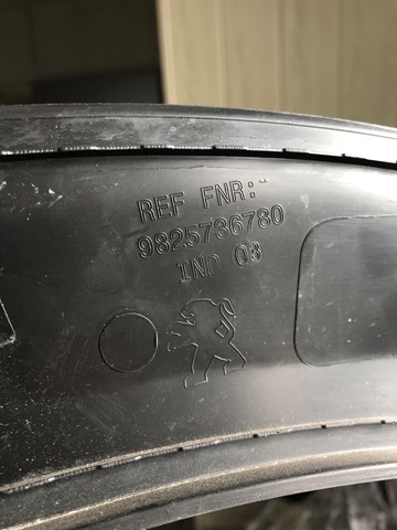 Розширювач задньої арки колеса, лівий 98257367XT PEUGEOT