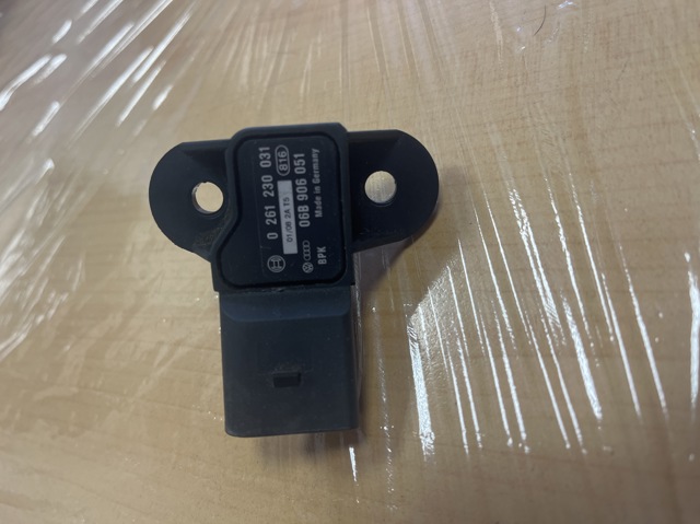 Датчик тиску повітря Skoda Octavia TOUR 1 A4