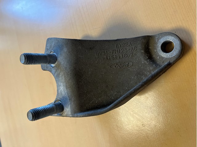 Підвіска КПП 8V517M125AC FORD