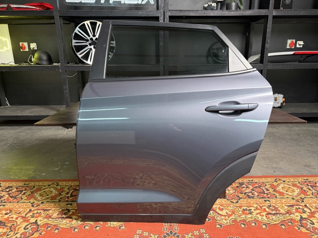 Двері задні 77003D7000 HYUNDAI