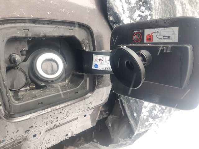 Люк б/бака 68255548AA CHRYSLER