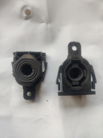 Подушка радіатора кондиціонера, верхня L1MZ8125A FORD