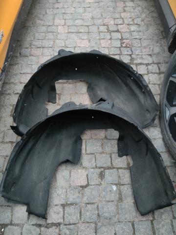 Підкрилок заднього крила, лівий LJ8Z54278B51B FORD