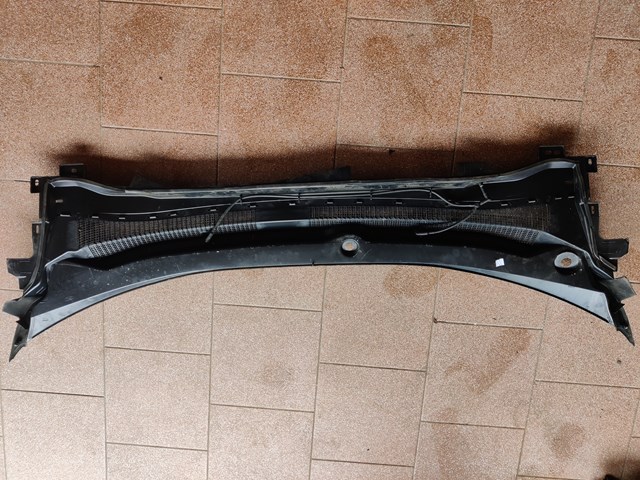 Водостік лобового скла, жабо LJ8Z58018A16AA FORD