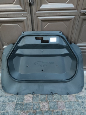 Обшивка капота LJ8Z5802038F FORD