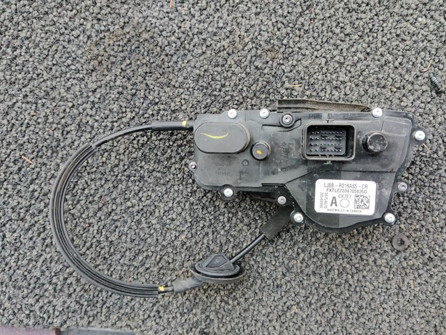 Замок водійських дверей LJ8Z58219A65P FORD
