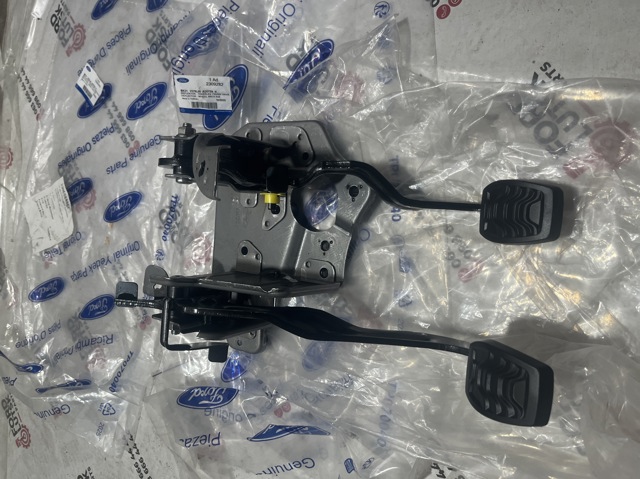 Кронштейн педалей, педальний вузол BK212450BM FORD