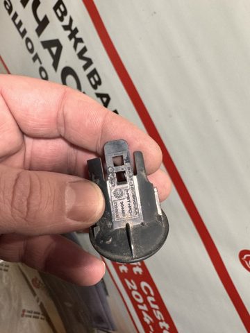 Кронштейн датчика парктроніка, передній боковий BK3T15C850AA FORD