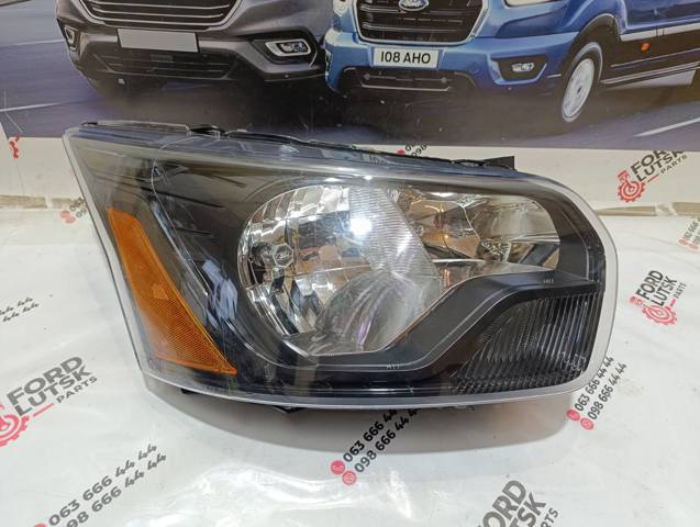 Фара передня права CK4Z13008J FORD