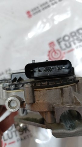 Мотор склоочисника передній GK3117B571BA FORD