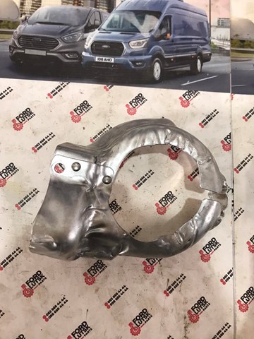 Кришка випускного колектора KK2Q6K733AC FORD