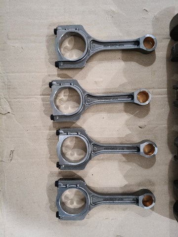 Шатун поршня ДВЗ 235102G540 HYUNDAI
