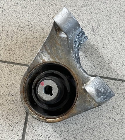 Подушка передньої опори двигуна 218C0GI000 HYUNDAI