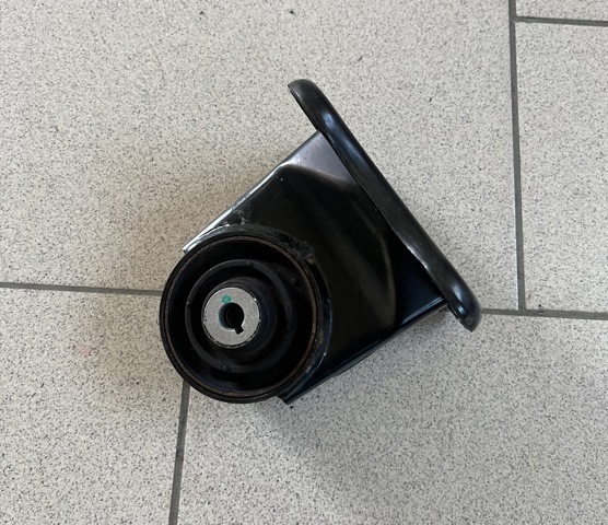 Задня подушка двигуна 218G0GI000 HYUNDAI
