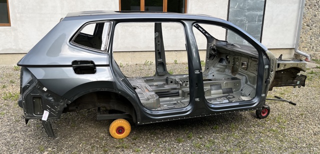 Крило заднє праве 5NL809844 VAG