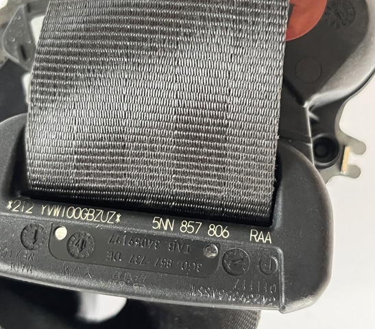 Пасок безпеки задній правий 5NN857806RAA VAG