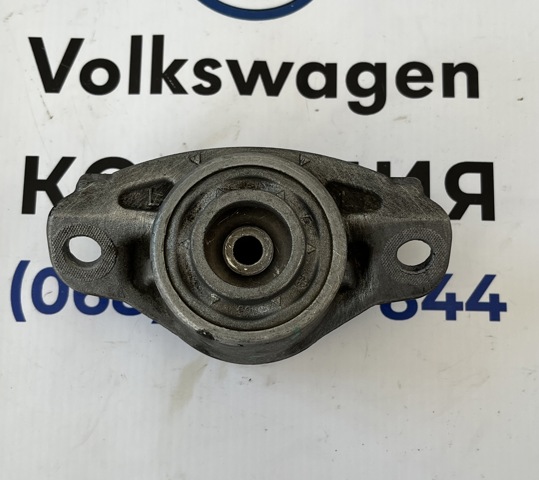 Опора амортизатора заднього 5Q0513353L VAG