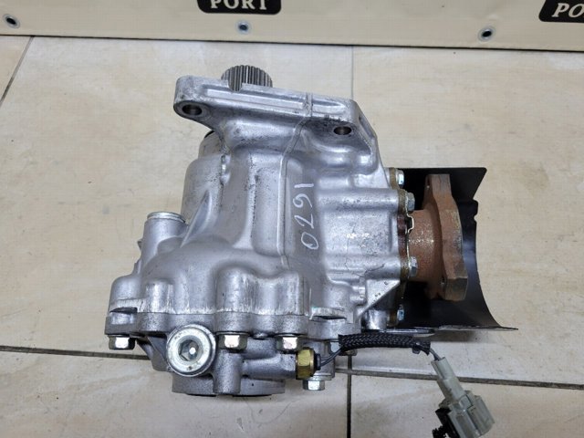 Коробка роздавальна в зборі 331006RC0B NISSAN