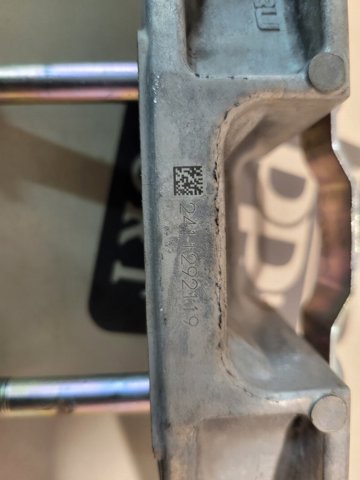 Кронштейн/траверса заднього редуктора, передня 41310AG040 SUBARU