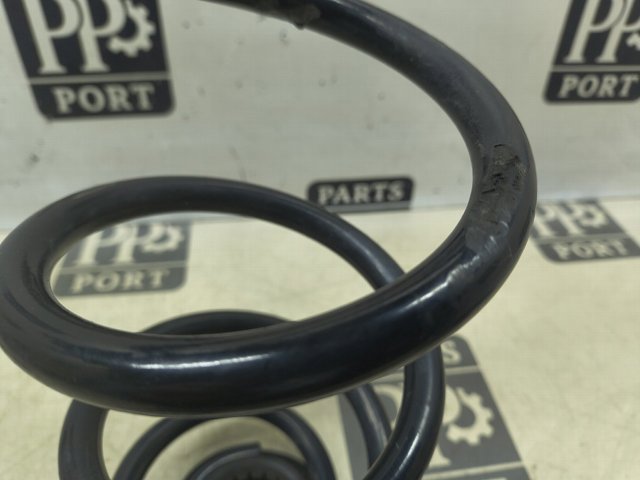 Пружина підвіски задня 42759493 GM