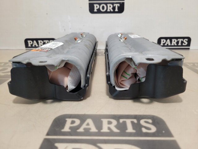 Подушка безпеки (AIRBAG) пасажирська, захисту колін 42788652 GM