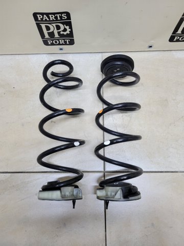 Пружина підвіски задня 550206RR1E NISSAN