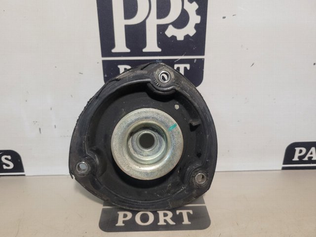 Кріплення переднього амортизатора 5QM412331A VAG