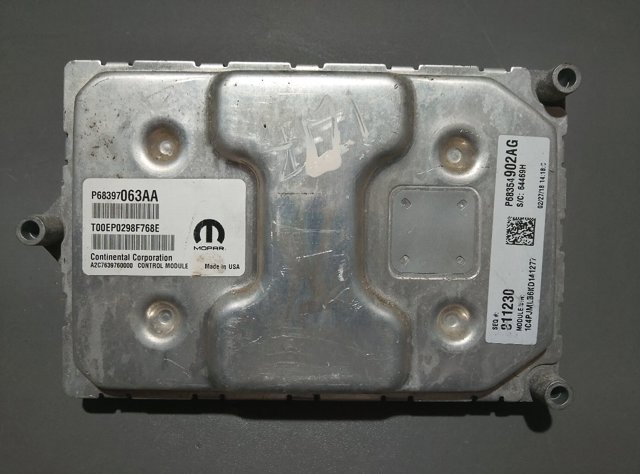 Блок двигуна 68397063AA CHRYSLER