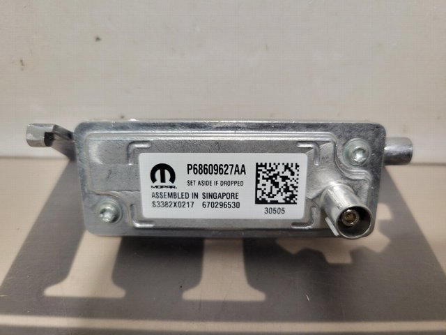 Камера системи забезпечення видимості 68609627AA CHRYSLER